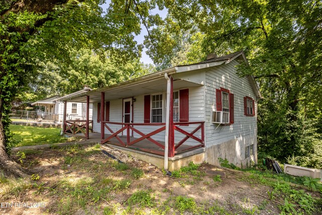 204 Hillview Ave, Knoxville, TN 37914 - view of front of house with a porch and cooling unit