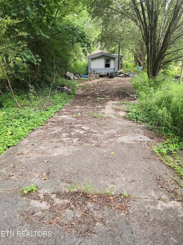 136 Sugar Rd, Oliver Springs, TN 37840