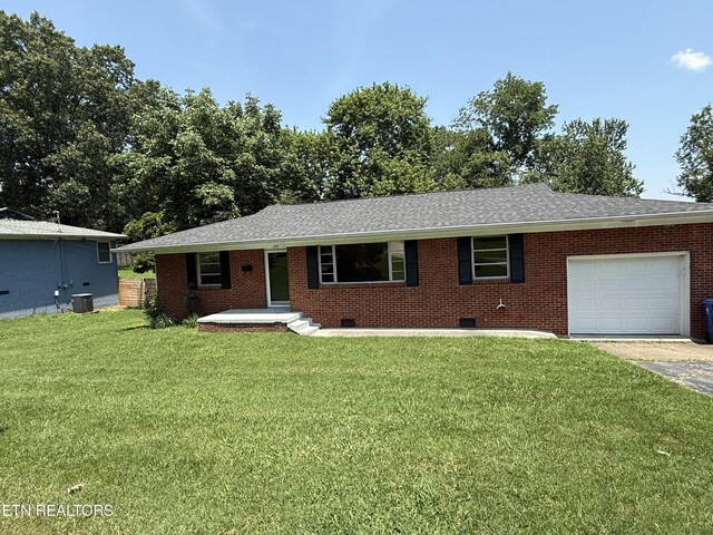 205 Elm St, Clinton, TN 37716 - photo 1