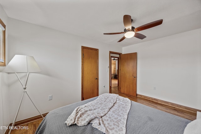 2931 E Emory Rd, Knoxville, TN 37938 - bedroom with wood finished floors and a ceiling fan