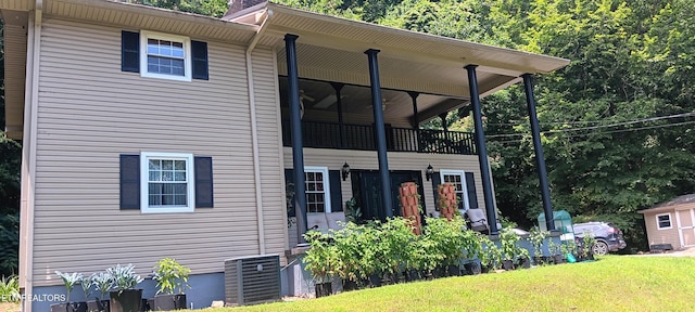 5412 E Lamar Alex Pkwy, Walland, TN 37886 - view of side of home with a lawn and a chimney
