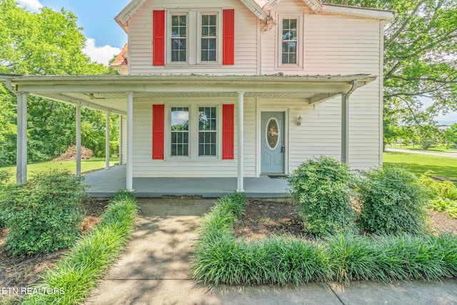 2115 Aaron Ct, Sevierville, TN 37876 - view of front of home featuring a porch