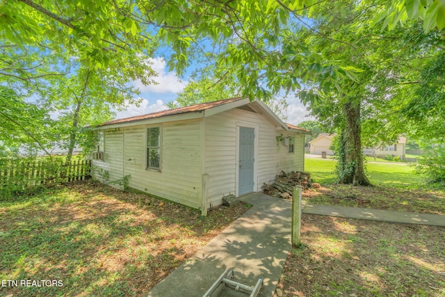 2115 Aaron Ct, Sevierville, TN 37876 - view of outbuilding with cooling unit