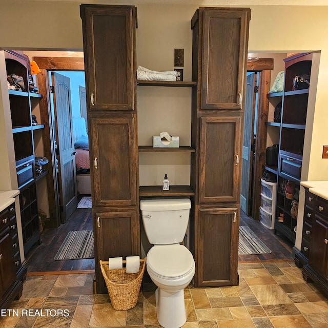 1100 Mill Branch Rd, Huntsville, TN 37756 - bathroom featuring stone tile flooring, vanity, and connected bathroom