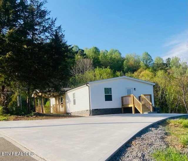 9556 Crisman Rd, Heiskell, TN 37754 - photo 1