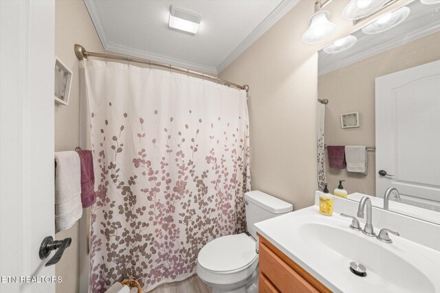 3701 Eliza Pointe Way, Knoxville, TN 37921 - full bathroom featuring vanity, ornamental molding, and a shower with shower curtain