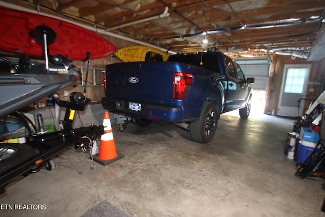 5843 Forest View Ln, Ooltewah, TN 37363 - view of garage