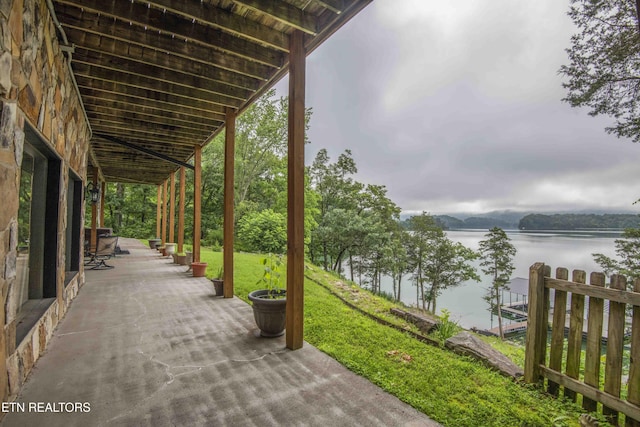 115 Big Bend Pt, Sharps Chapel, TN 37866