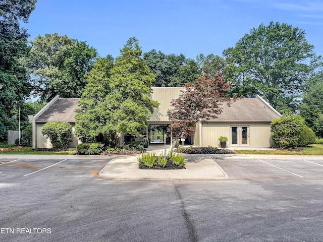 8707 Olde Colony Trl Unit 13, Knoxville, TN 37923 - view of building exterior with uncovered parking