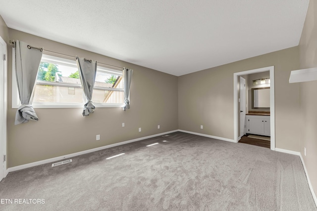 8707 Olde Colony Trl Unit 13, Knoxville, TN 37923 - unfurnished bedroom featuring carpet and connected bathroom