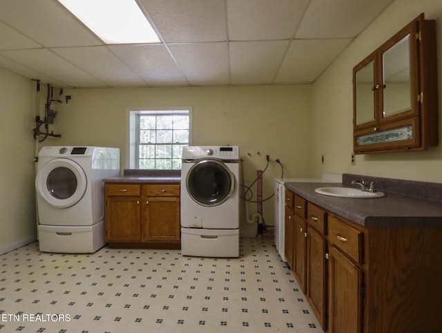 805 Punkton Rd, Del Rio, TN 37727 - laundry area featuring washing machine and clothes dryer, cabinet space, and light floors