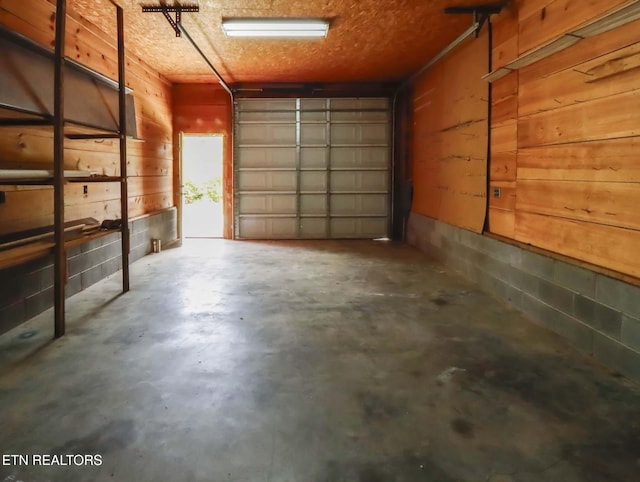 805 Punkton Rd, Del Rio, TN 37727 - garage featuring wood walls