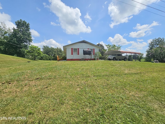 1106 Smyth Chapel Rd, Pennington Gap, VA 24277 - view of front of property featuring a carport and a front lawn