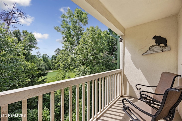 818 Golf View Blvd Unit 1502, Pigeon Forge, TN 37863 - balcony with view of wooded area