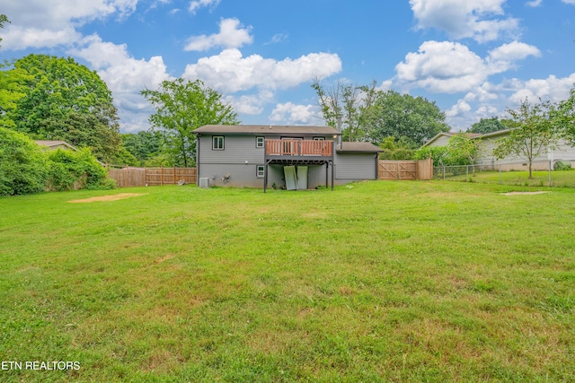 213 Towne Rd, Knoxville, TN 37934 - fenced backyard with a deck