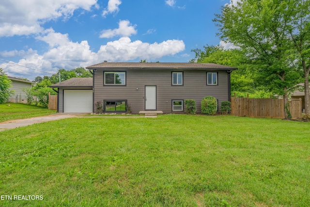 213 Towne Rd, Knoxville, TN 37934 - bi-level home featuring driveway and a garage