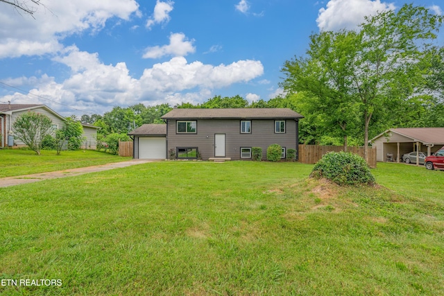 213 Towne Rd, Knoxville, TN 37934 - split foyer home with driveway and a garage