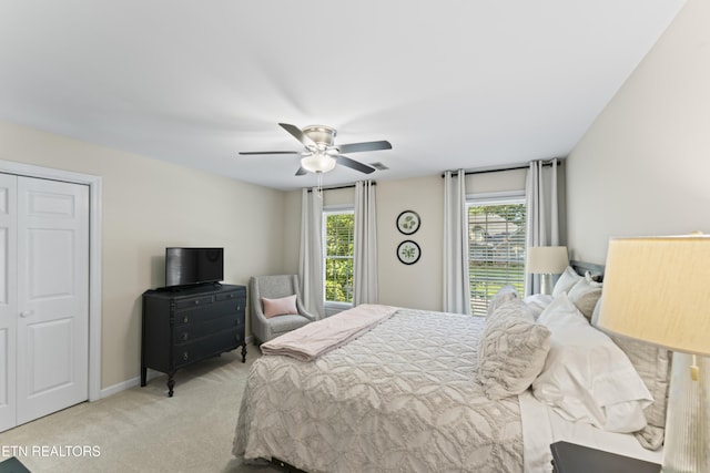 11424 Gates Mill Dr, Knoxville, TN 37934 - carpeted bedroom with a ceiling fan and baseboards