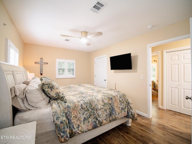 4139 Browder Hollow Rd, Lenoir City, TN 37771 - bedroom with wood finished floors and a ceiling fan