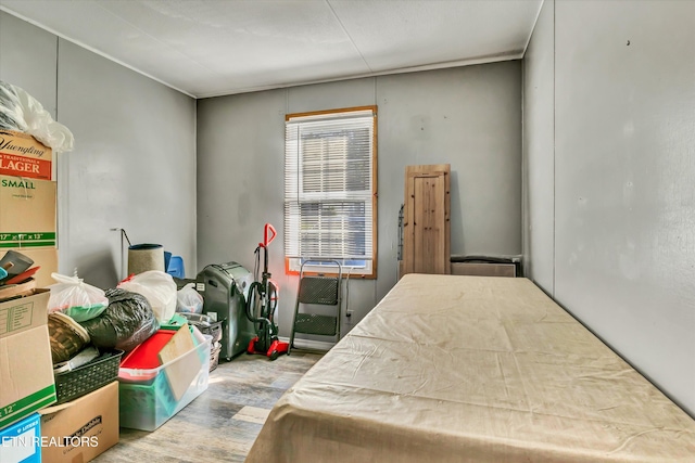 125 Loggers Ln, Clinton, TN 37716 - bedroom with wood finished floors