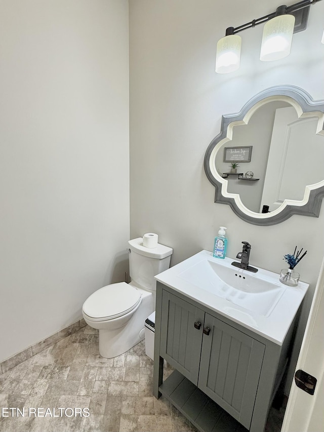 2041 Majestic Cir, Dandridge, TN 37725 - half bath with toilet and vanity
