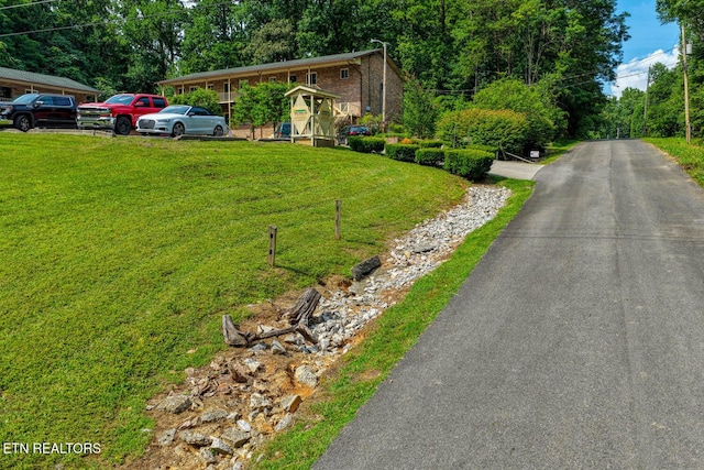 2810 Daybreak Way, Strawberry Plains, TN 37871 - view of front of property featuring a front lawn
