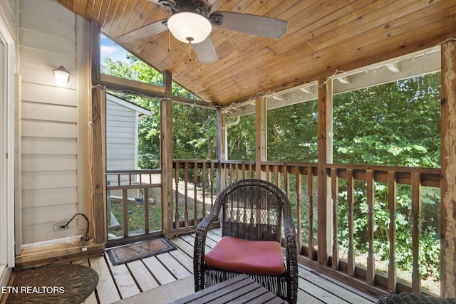 8600 Olde Colony Trl Unit 106, Knoxville, TN 37923 - sunroom featuring a ceiling fan and vaulted ceiling