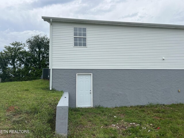 176 Pleasant Dr, Madisonville, TN 37354 - photo 4