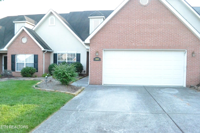 5959 Round Hill Ln, Knoxville, TN 37912 - photo 1