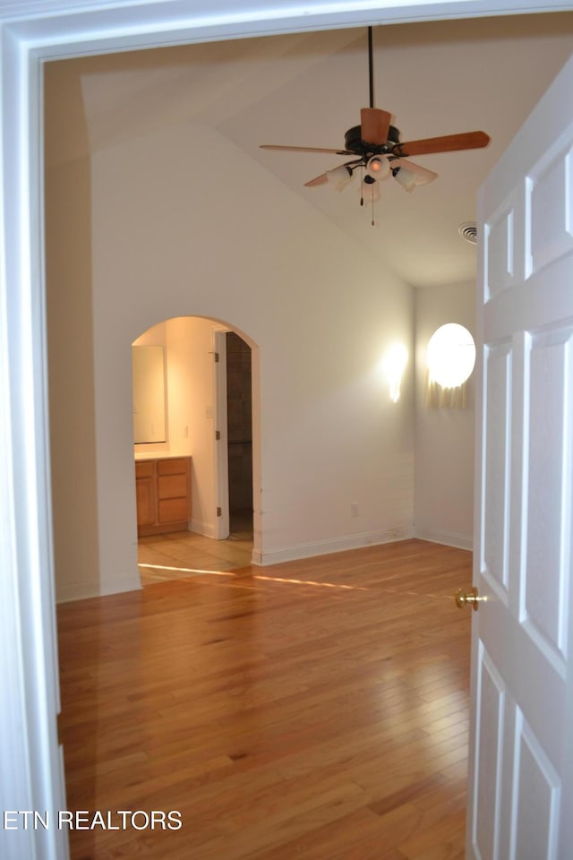 5959 Round Hill Ln, Knoxville, TN 37912 - photo 15