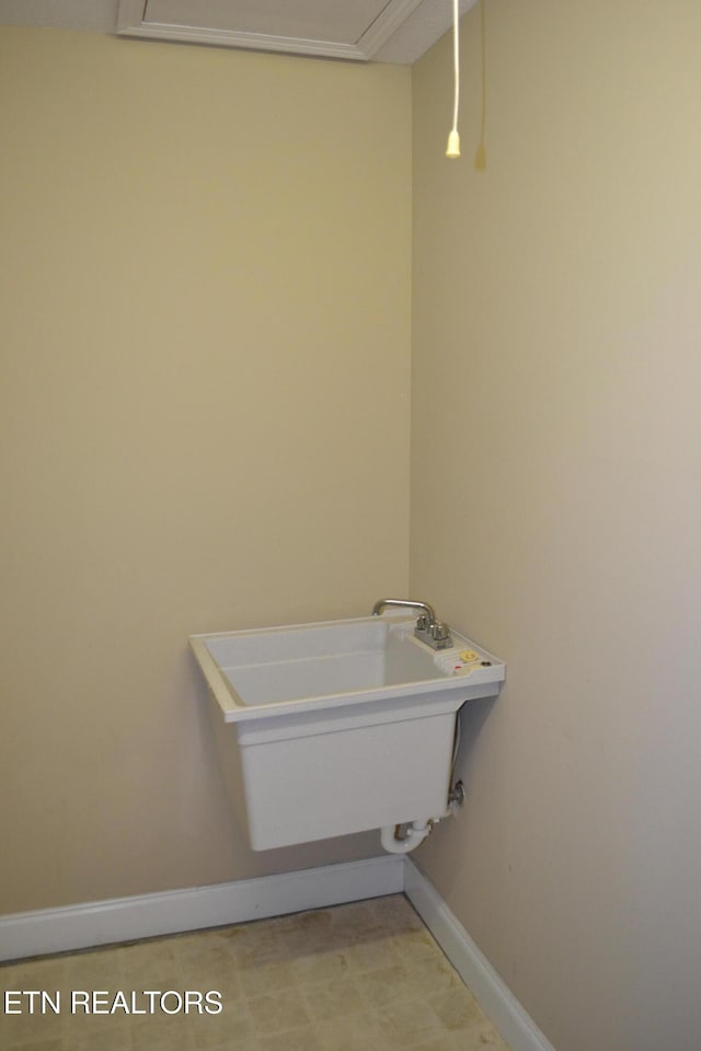 5959 Round Hill Ln, Knoxville, TN 37912 - photo 27