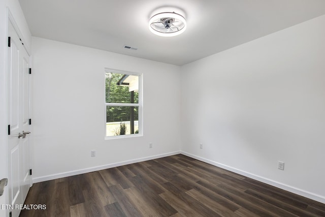 181 Lakeshore Ln, Decatur, TN 37322 - unfurnished room featuring dark wood finished floors and ceiling fan
