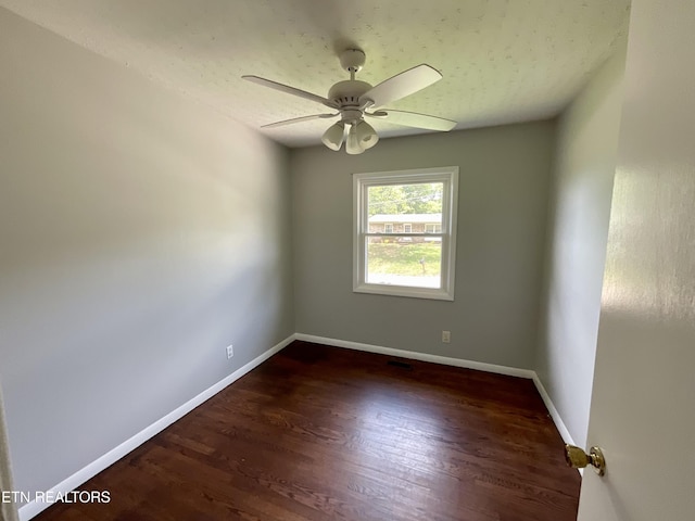 2212 Knollcrest Ln, Knoxville, TN 37920 - photo 14