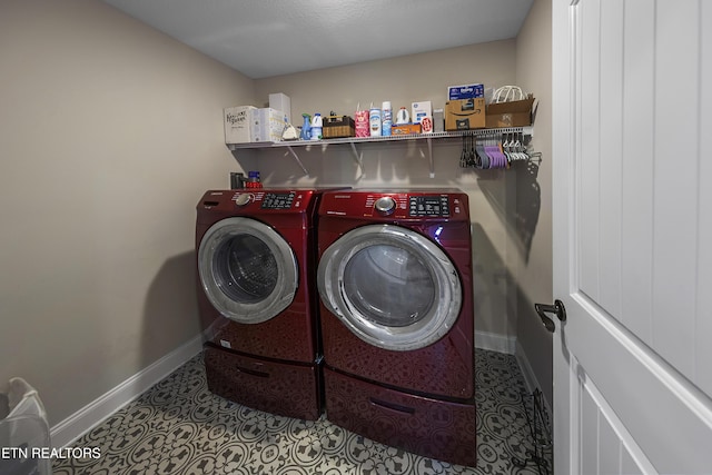 107 Cedarberry St, Oak Ridge, TN 37830 - laundry room featuring washing machine and dryer and baseboards