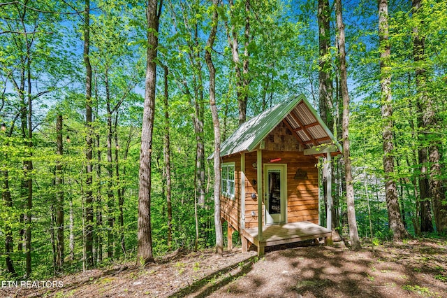 3721 Clabo Mountain Ln, Sevierville, TN 37862 - view of outdoor structure featuring a forest view