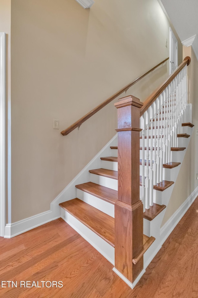 1036 Gothic Manor Way, Knoxville, TN 37923 - stairway with wood finished floors and baseboards
