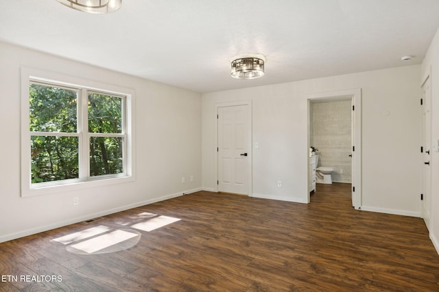 142 Campbell Way, Newport, TN 37821 - unfurnished room featuring dark wood-style floors and a smoke detector
