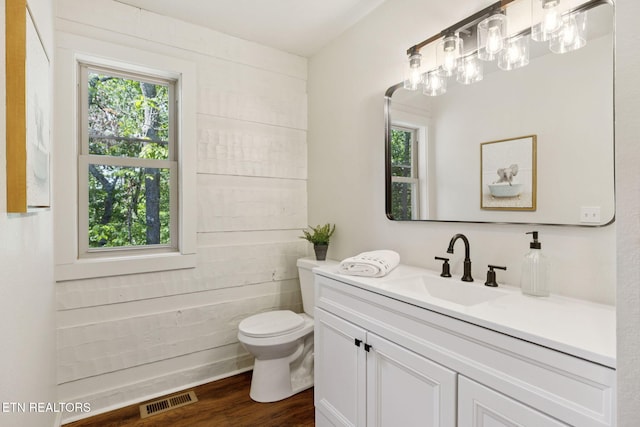 142 Campbell Way, Newport, TN 37821 - full bathroom featuring vanity, wood finished floors, and a bath