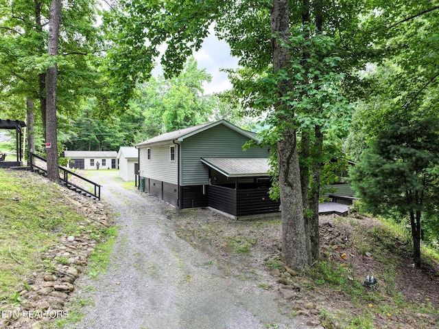 149 Giles Rd, Cosby, TN 37722 - view of side of property