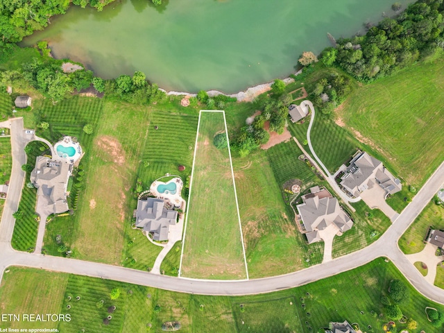 477 Zepher Dr, Lenoir City, TN 37772 - photo 4