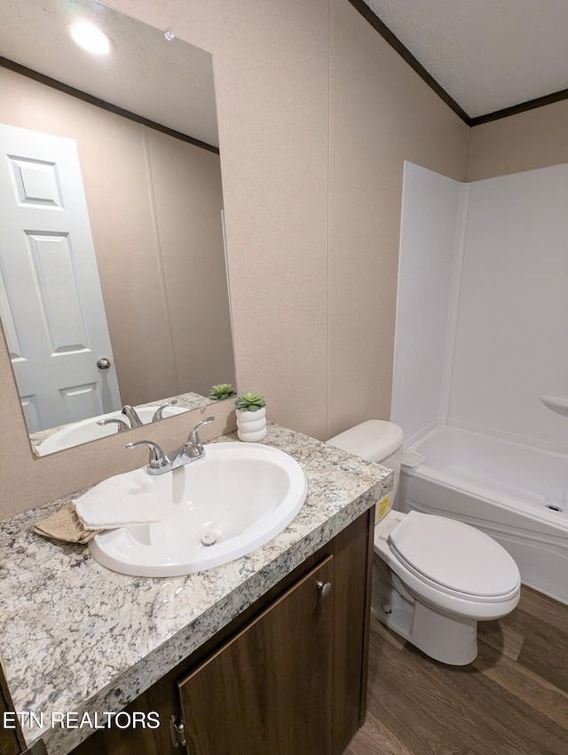 1431 Blue Springs Way, Newport, TN 37821 - bathroom featuring vanity, wood finished floors, and ornamental molding