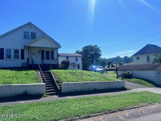 905 NW Queen Ave, Harriman, TN 37748 - photo 3