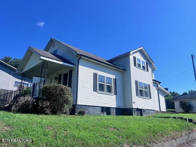 905 NW Queen Ave, Harriman, TN 37748 - photo 4
