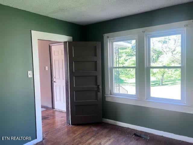 905 NW Queen Ave, Harriman, TN 37748 - photo 15