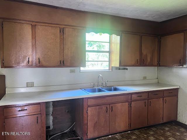 905 NW Queen Ave, Harriman, TN 37748 - photo 18