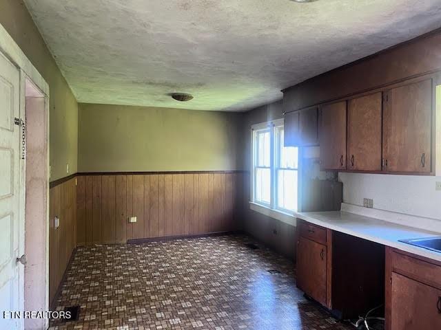 905 NW Queen Ave, Harriman, TN 37748 - photo 19