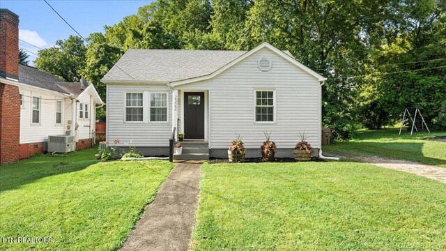 2322 Parkway Dr, Knoxville, TN 37918 - photo 1