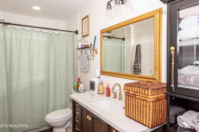 712 S Everett High Rd, Maryville, TN 37804 - full bathroom featuring vanity, a shower with shower curtain, and recessed lighting