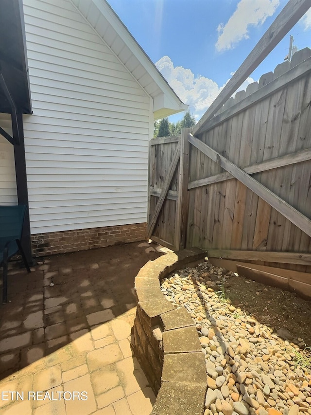 1292 Martin Ln, Lafollette, TN 37766 - view of patio with a gate