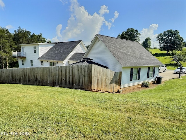 1292 Martin Ln, Lafollette, TN 37766 - view of property exterior featuring a shingled roof